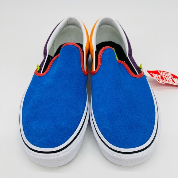 Classic Slip-On Vans - Picture 5 of 11